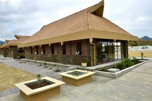 Sede en Atoyac de Álvarez. Se contará con 145 planteles en el país. Foto Presidencia