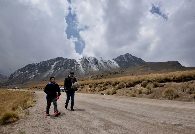 En la zona del Nevado de Toluca, se registró la primera nevada del año. Foto Cuartoscuro / Archivo 