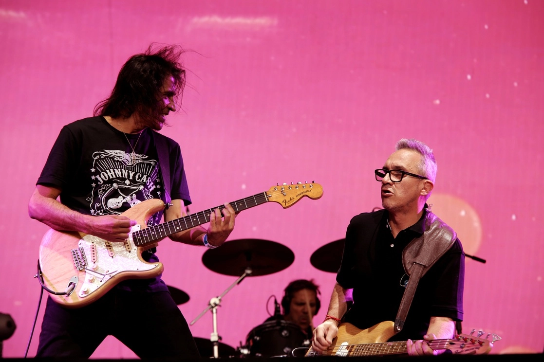  Felipe Staiti y Marciano Cantero. Al fondo, Jota Morelli. Foto cortesía de los músicos