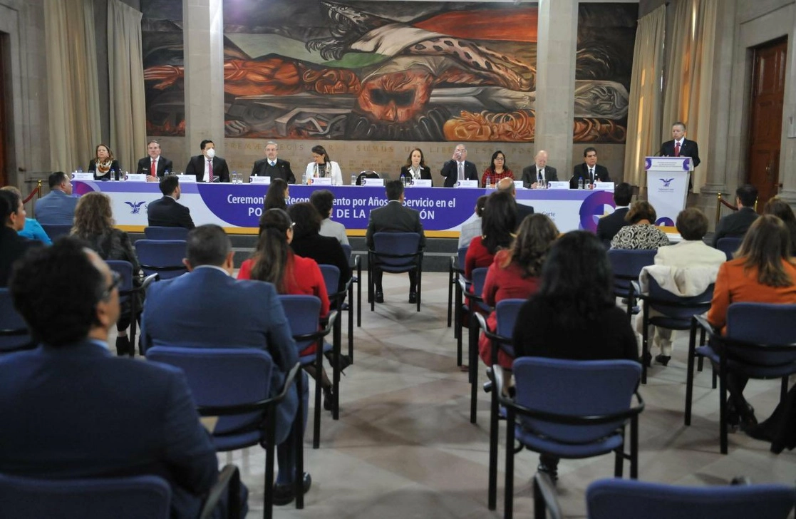 La Ceremonia de Reconocimientos por Años de Servicio en el Poder Judicial, el 15 de noviembre de 2022. Foto tomada del Twitter de @SCJN
·