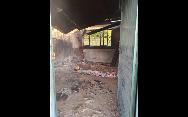 La quema de la escuela sucedió en el contexto de la disputa entre los dos principales grupos políticos que se pelean el poder político en Oxchuc. Foto La Jornada