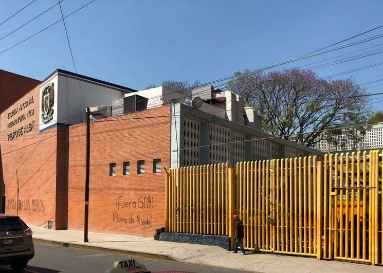 Instalaciones de la Escuela Nacional Preparatoria número 9, Pedro de Alba, en la Ciudad de México. Foto Roberto García Ortiz / Archivo