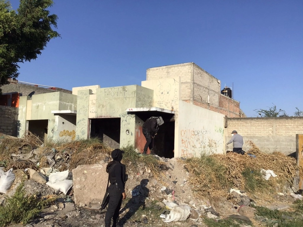 En la imagen, una casa abandonada donde fueron encontrados restos humanos en Tlajomulco, en abril de 2022. Foto Cuartoscuro / Archivo  
