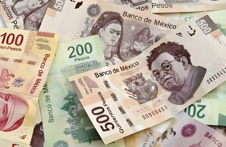 Billetes de diversas denominaciones. Foto La Jornada/ archivo
