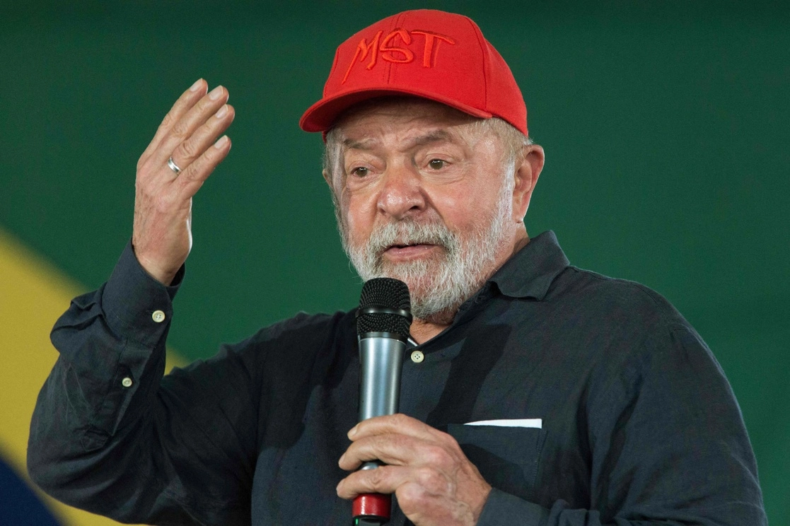 Luiz Inácio Lula da Silva lidera las encuestas electorales rumbo a las elecciones presidenciales de Brasil, en octubre próximo. Foto Afp / Archivo
