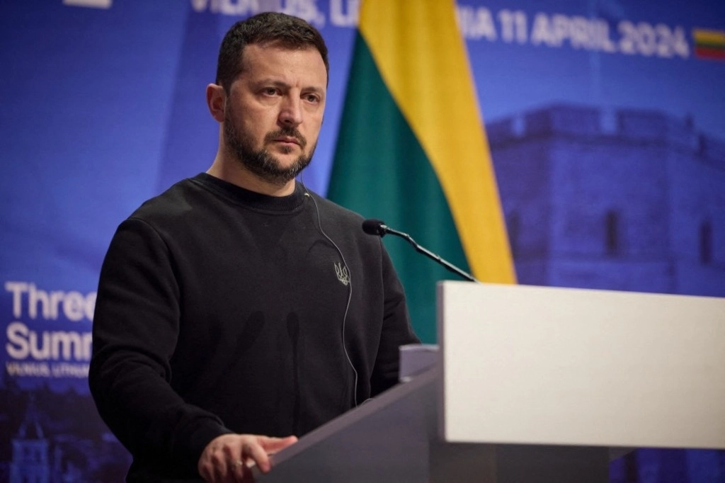 "Durante la noche, Rusia disparó más de 40 misiles y 40 drones contra Ucrania", afirmó el presidente Volodimyr Zelensky en la red social X, el 11 de abriol de 2024. Foto Afp 