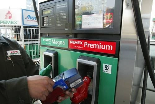 Gasolinera en la Ciudad de México, en imagen de archivo. Foto La Jornada