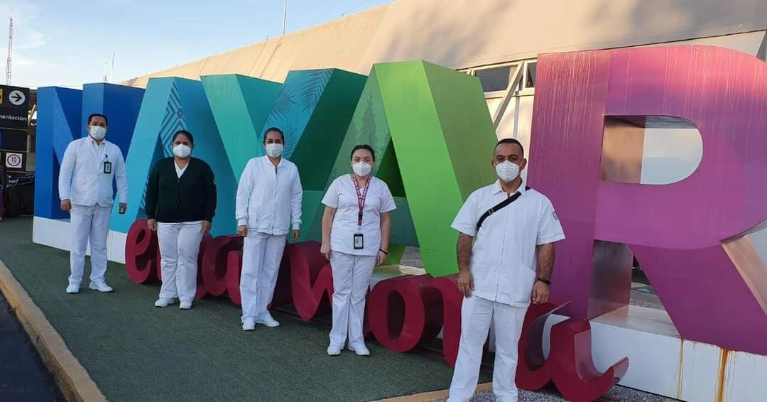 Un equipo de enfermeros del IMSS en Nayarit viajaron a la CDMX para apoyar en la primera línea de atención contra el Covid-19. Foto IMSS Nayarit