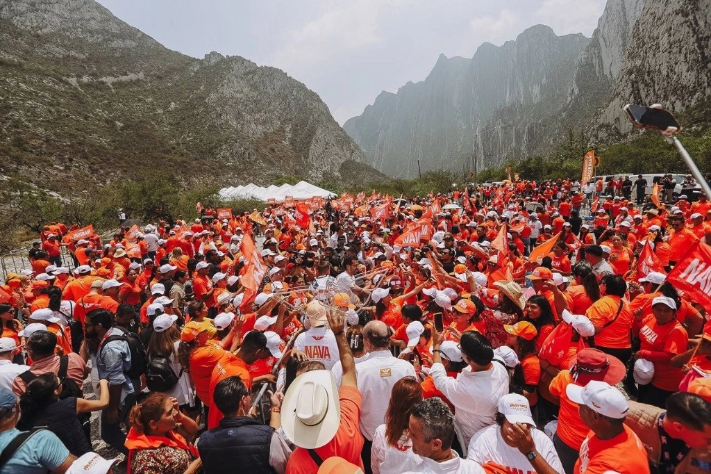 A pesar del percance, Jorge Álvarez Máynez continuó su agenda programada y posteriormente atendió a los medios de comunicación para compartir sus propuestas de cara a las próximas elecciones presidenciales. Foto @AlvarezMaynez