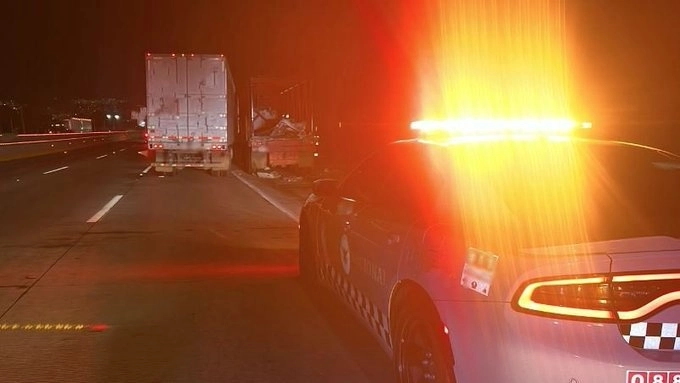 La Guardia Nacional logró detener a dos personas que presuntamente participaron en una enfrentamiento armado en la carretera de Veracruz. Foto @GN_Carreteras
