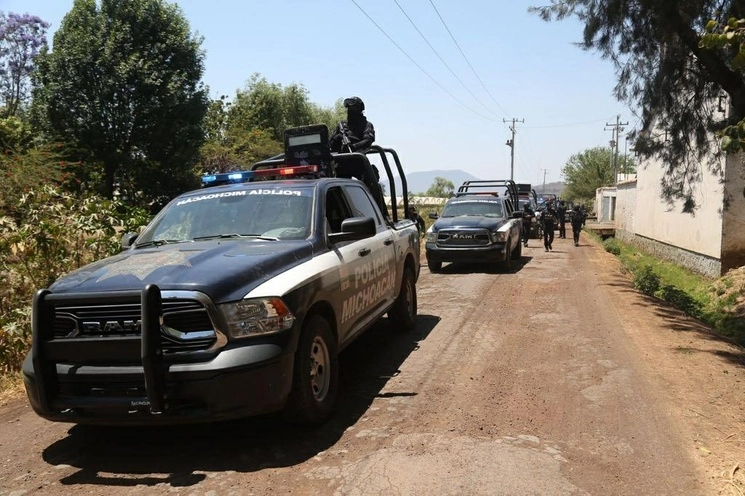 Policías de Michoacán. Foto tomada de Twitter @SSeguridad_Mich / Archivo