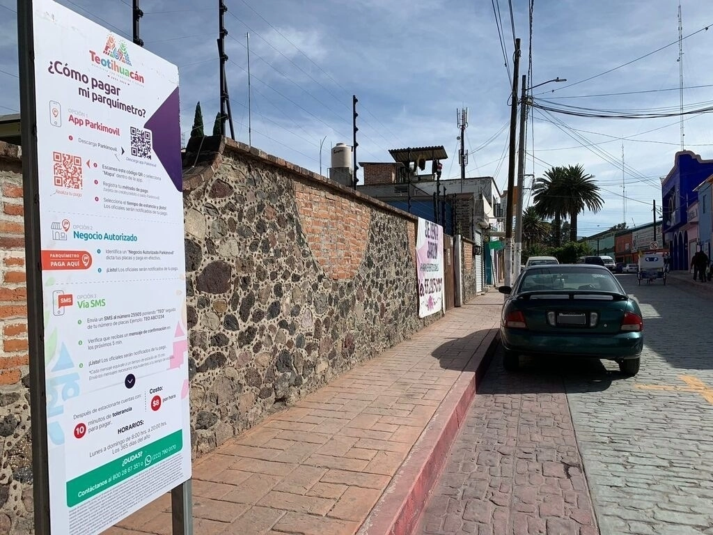 Los parquímetros virtuales entraron en operación este lunes en Teotihuacán. Foto La Jornada