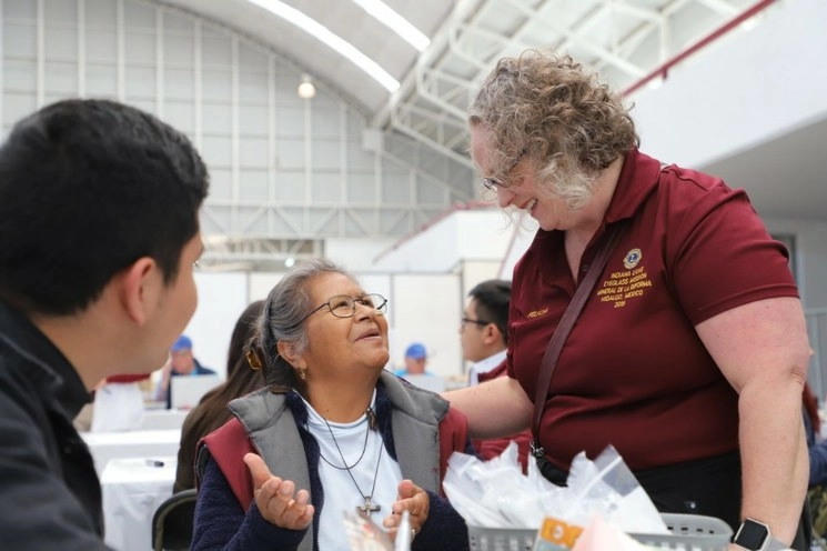 En total, a Ecatepec llegó un lote de más de 65 mil lentes, recolectados a lo largo de un año en EU. 