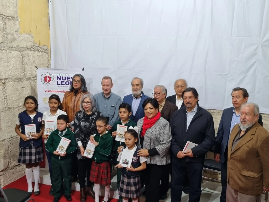 El evento se llevó a cabo en la Casa de la Cultura “Profesor Oliva Mancha Ortiz”, en el centro de Ciudad Benito Juárez, con la presencia del senador Napoleón Gómez Urrutia. Foto La Jornada
