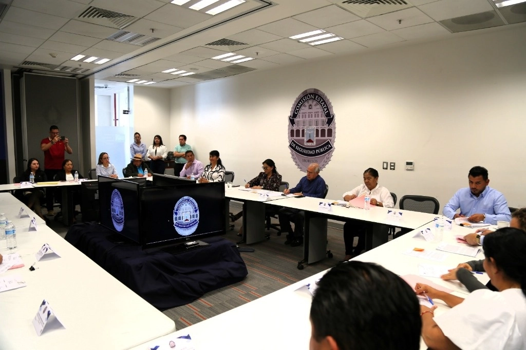 Informó la Comisión Estatal de Seguridad (CES) la entrega de patrullas a diversos municipios de Morelos. Foto ‘La Jornada’