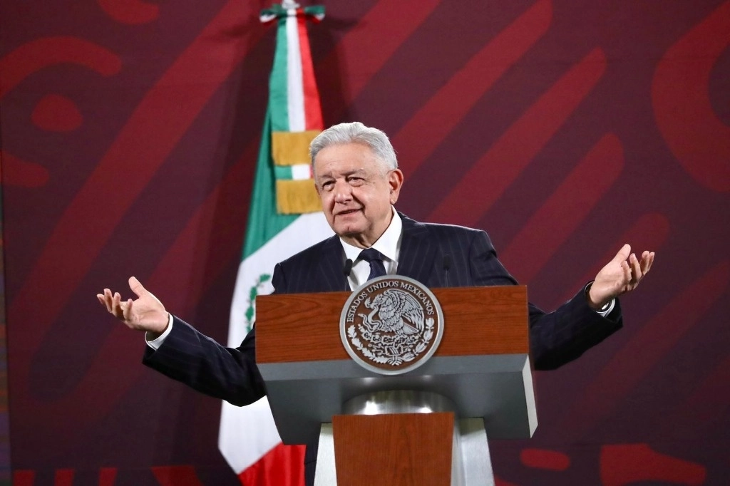 El presidente Andrés Manuel López Obrador durante conferencia de prensa matutina. Foto Luis Castillo 