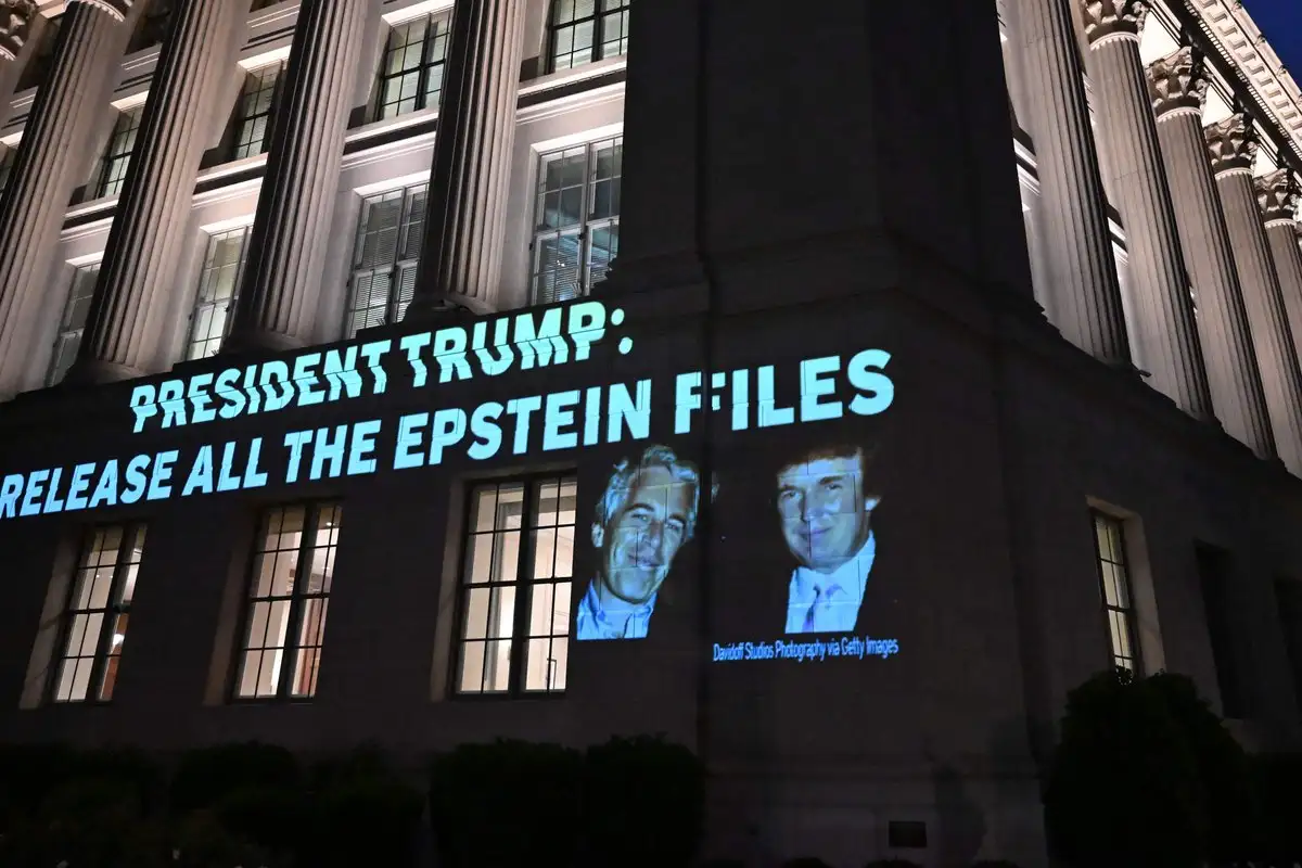 Trump y sus aliados buscaron evitar la divulgación de los archivos que tiene el gobierno sobre Epstein y de acusar que el escándalo es parte de un complot contra él de sus opositores en el Partido Demócrata. Foto