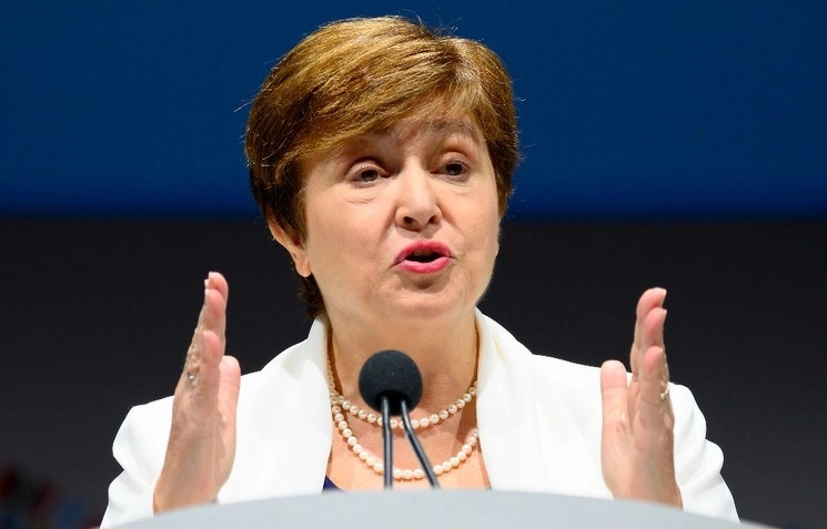 Con la "parada repentina" de la actividad económica mundial, "nuestra estimación actual para las necesidades financieras generales de los mercados emergentes es de 2.5 billones de dólares", dijo Kristalina Georgieva, advirtiendo que estiman que ese es el "extremo inferior". Foto Afp / Archivo