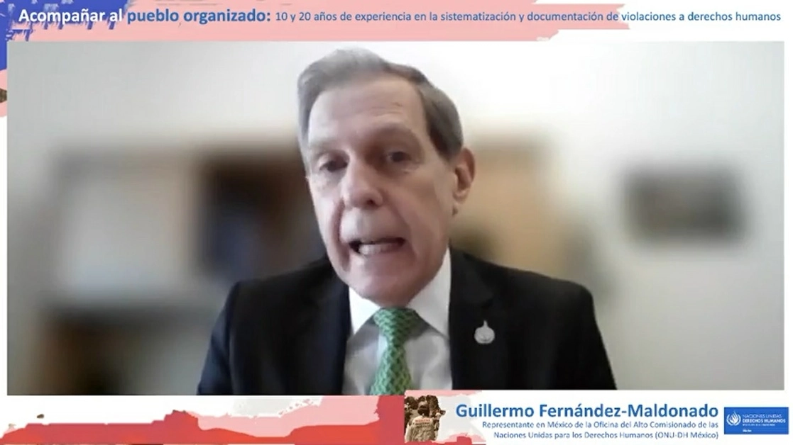 El representante en México de la Oficina del Alto Comisionado de ONU-DH, Guillermo Fernández-Maldonado durante el foro virtual. Fotograma tomado del video emitido en la cuenta de Twitter @ONUDHmexico