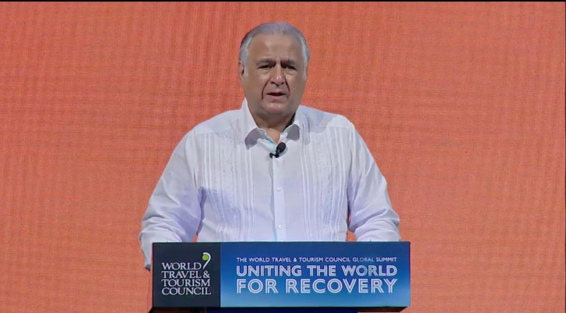 Miguel Torruco, titular de la Secretaría de Turismo (Sectur), durante su participación en la cumbre del WTTC. Foto tomada del Twitter @SECTUR_mx 