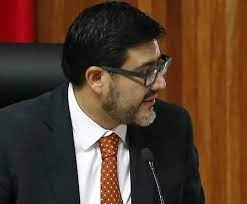 En imagen de archivo, el magistrado Reyes Rodríguez Mondragón durante una sesión de la sala superior del TEPJF. Foto La Jornada
