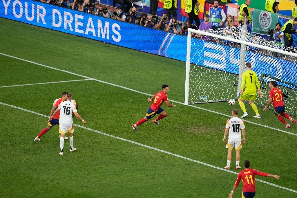 Un gol de Mikel Merino, al minuto 119 en la prórroga, dio el triunfo a España sobre Alemania en la Eurocopa, el 5 de julio de 2024. Foto Ap
