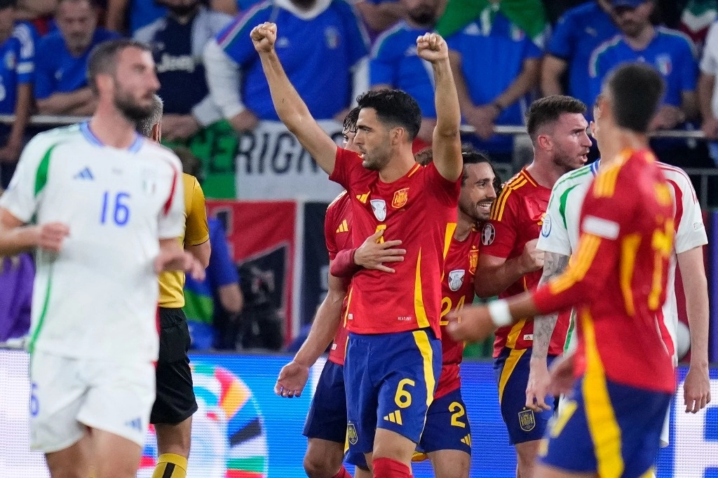 El español Mikel Merino (6) reacciona después de un partido del Grupo B entre España e Italia en el torneo de futbol Euro 2024 en Gelsenkirchen, Alemania, el 20 de junio de 2024. Foto Ap
