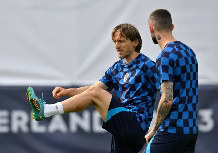 Luka Modric junto a la selección de Croacia busca un primer título internacional. Foto Afp