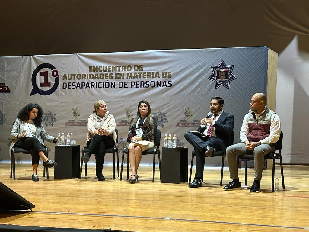 Primer Encuentro de Autoridades en Materia de Desaparición de Personas, realizado en el Centro Cultural Emiliano Zapata, en Nezahualcóyotl, Edomex. Foto René Ramón