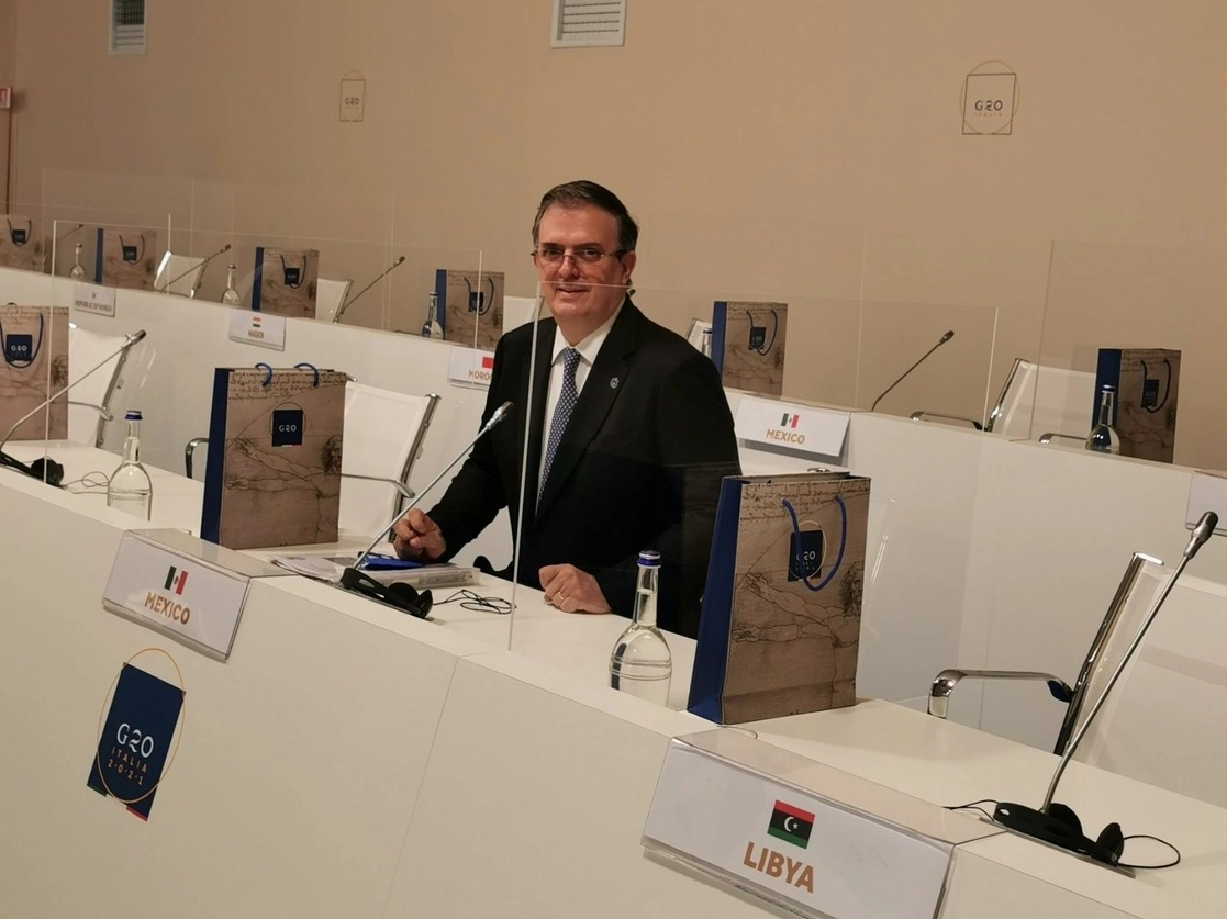 El canciller ofreció una conferencia de prensa virtual luego de su participación en una reunión de cancilleres del G20 en Matera, Italia, el 29 de junio de 2021. Imagen tomada del Twitter de @m_ebrard