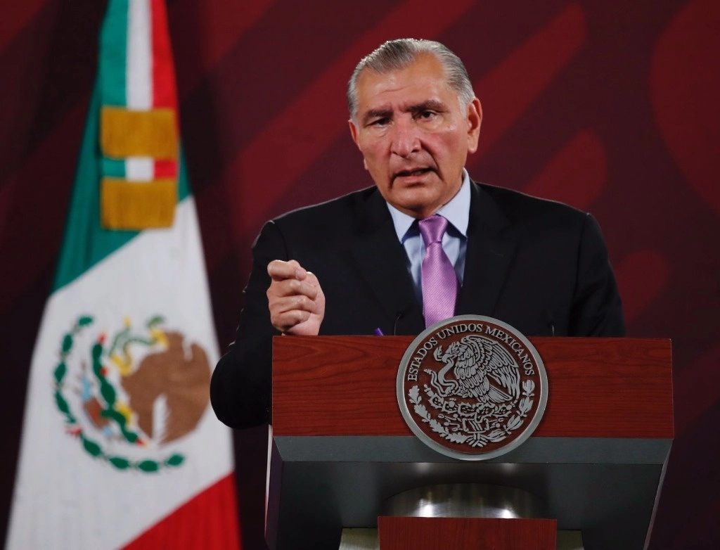 El secretario de Gobernación, Adán Augusto López, durante la conferencia matutina en Palacio Nacional, en la Ciudad de México, el 27 de abril de 2023. Foto Cristina Rodríguez