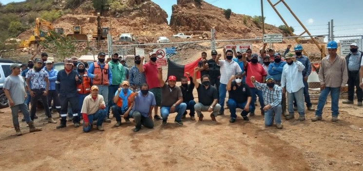 Los trabajadores denuncian que la empresa no les ha dado utilidades desde hace dos años. Foto Saul Maldonado
