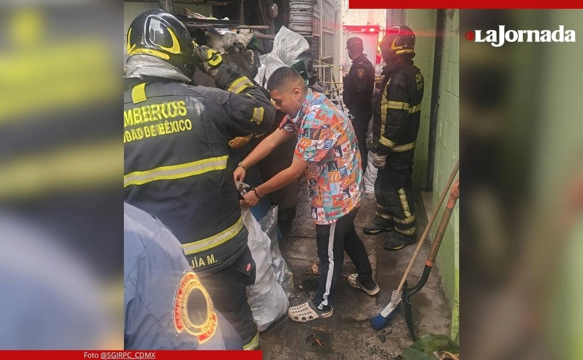 De acuerdo con la Unidad de Gestión Integral de Riesgos y Protección Civil de la demarcación, el estallido ocurrió alrededor de las 7:22 horas en la calle Marco Polo, sección K, tras el flamazo de un tanque de gas de 10 kilos.