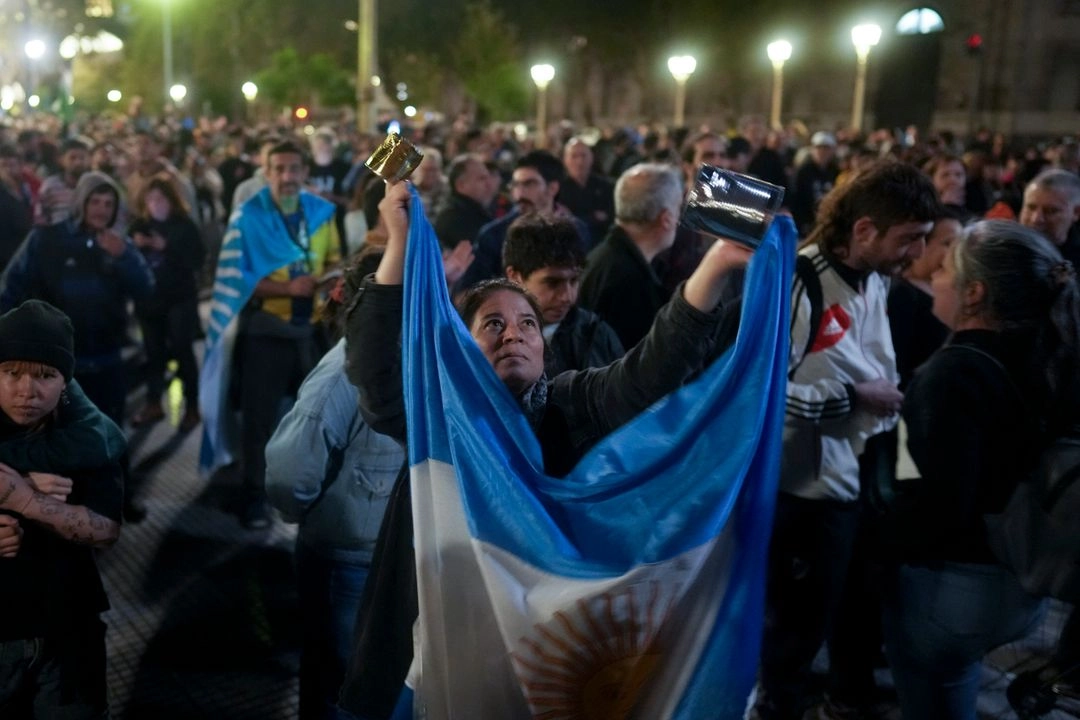 Protesta de jubilados para exigir pensiones más altas en Buenos Aires, Argentina, el 13 de marzo de 2025.