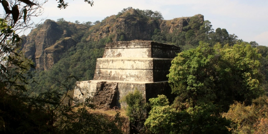 Zona arqueológica Tepozteco, en Tepoztlán, Morelos. Foto tomada de la página web www.sic.gob.mx