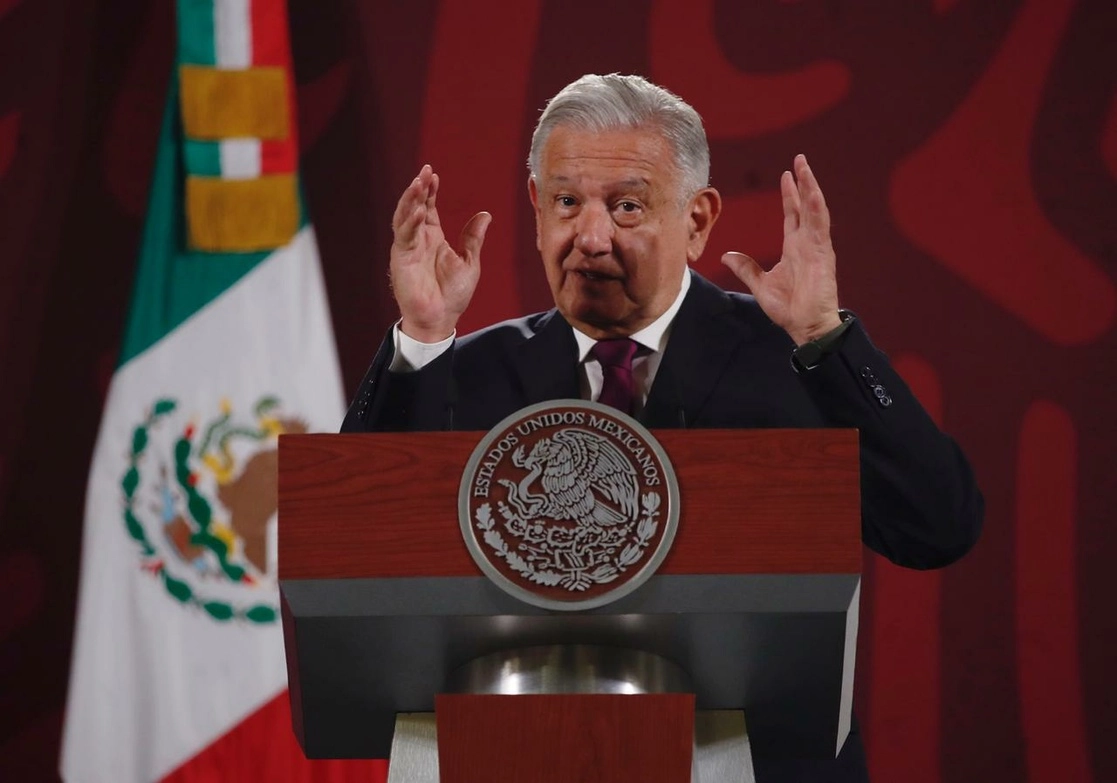 El presidente Andrés Manuel López Obrador durante su conferencia matutina desde Palacio Nacional, en la Ciudad de México, el 27 de abril de 2022. Foto Cristina Rodríguez