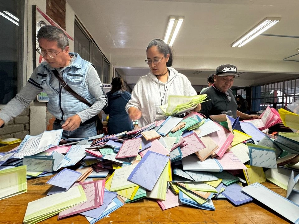 El porcentaje de participación de la ciudadanía en la elección del Poder Judicial local fue del 14.83 por ciento, casi cinco puntos arriba de su estimación de 10 por ciento. Foto