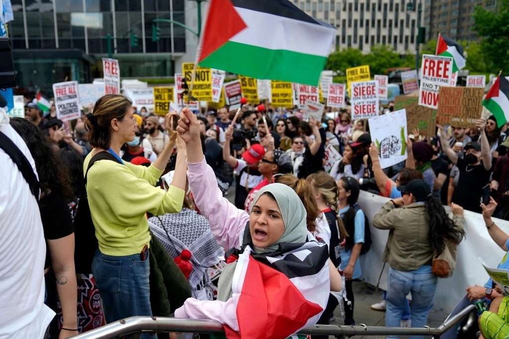 Manifestantes se reúnen para una manifestación "Los trabajadores del Primero de Mayo se unen por Palestina" en Foley Square en la ciudad de Nueva York el 1 de mayo de 2024. Foto Afp