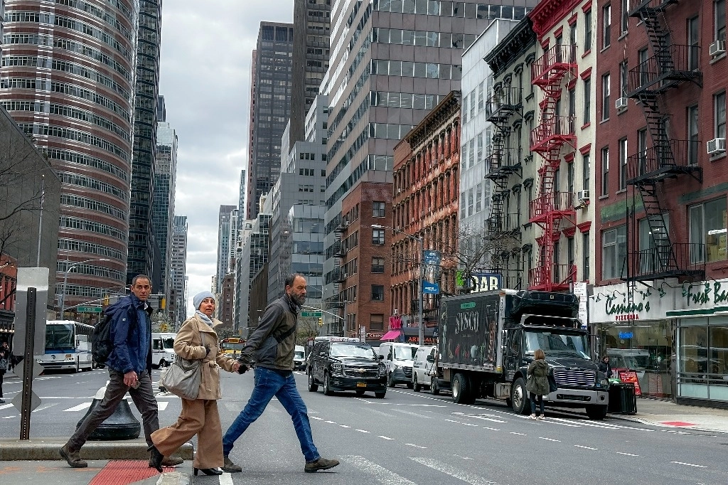 Un terremoto sacudió el área metropolitana densamente poblada de la ciudad de Nueva York el viernes por la mañana, dijo el Servicio Geológico de EU. Los residentes de todo el noreste informaron estruendos en una región donde la gente no está acostumbrada a sentir el suelo moverse, el 5 de abril de 2024. Foto Ap