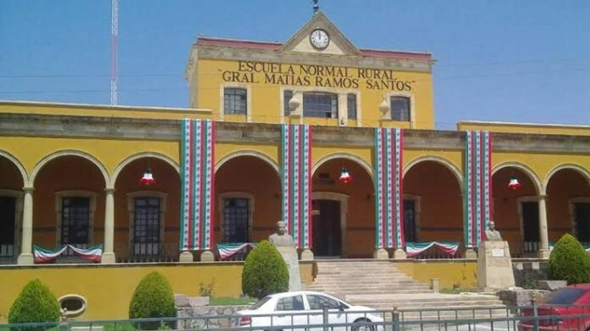 Integrantes de la Federación de Estudiantes Campesinos Socialistas de México, pertenecientes a la Normal Rural “Matías Ramos Santos” desmintieron el presunto acuerdo con Gobierno de Zacatecas. Foto