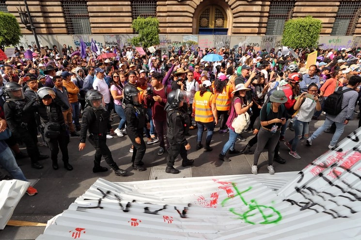 Manifestación del día de la mujer en la Ciudad de México, el pasado 8 de marzo de 2020. Foto Marco Peláez