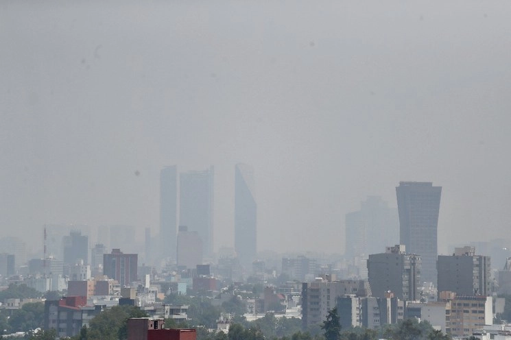 Contaminación en la Ciudad de México durante la fase tres de la cuarentena del Covid-19. Foto Luis Castillo 