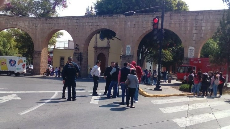Imagen de archivo de una protesta de normalistas en Morelia. Foto tomada del Twitter de @MICHOACANSSP