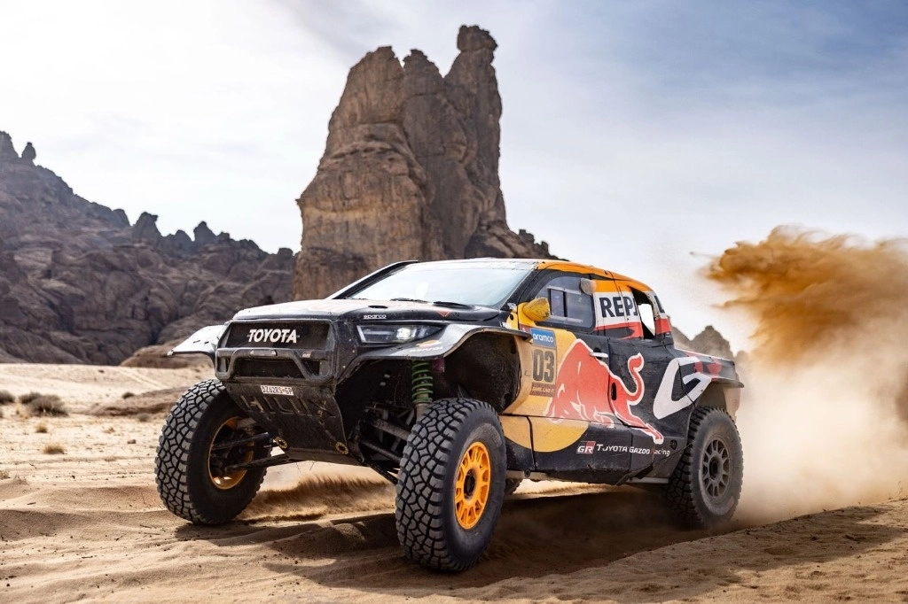 Seth Quintero tuvo un día inmejorable en el desierto y se llevó el triunfo en los autos. Foto cortesía Toyota Gazoo Racing