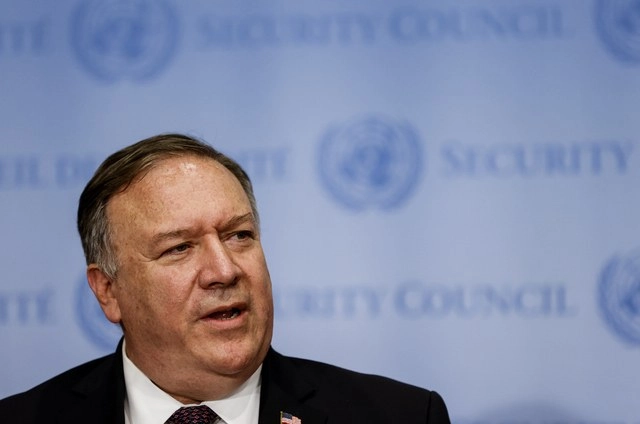 Mike Pompeo, secretario de Estado de EU acusó a Francia, Inglaterra y Alemania de “haberse puesto del lado de los ayatolás”. Foto Ap