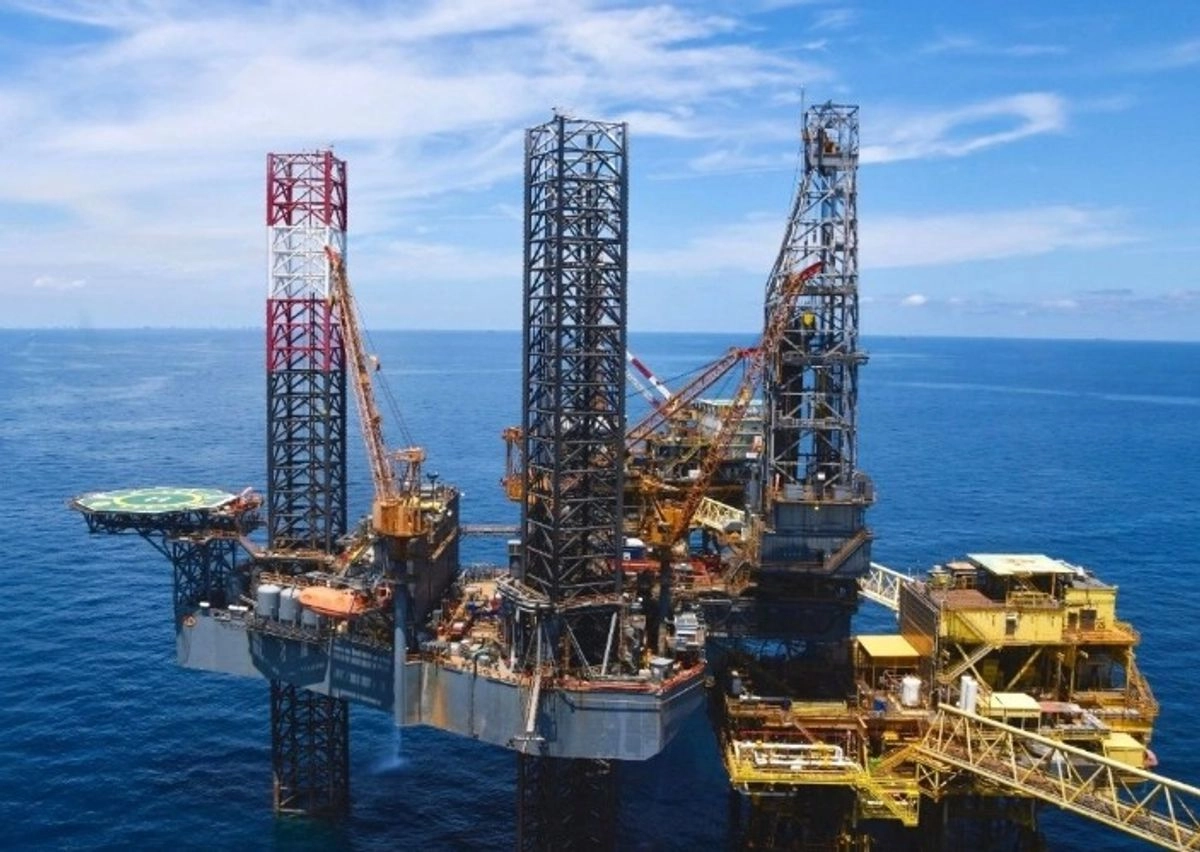 Mario Ávila Lizárraga fue funcionario de Pemex entre 2010 y 2012 y se le impuso una sanción administrativa por dar contratos de forma irregular a la empresa Oceanografía.