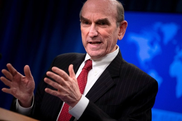 Elliott Abrams durante su anuncio de las nuevas sanciones contra medios extranjeros. Foto Afp/ archivo
