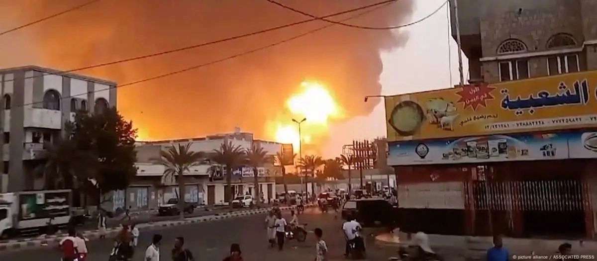Imagen de archivo de un bombardeo en Yemen. Foto