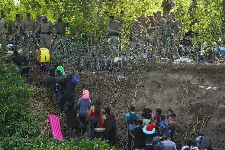 EU: nuestra frontera no está abierta; 'vienen días complicados'