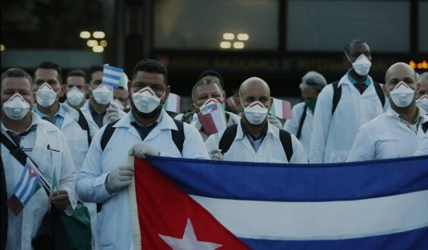 Estados Unidos consideró que los médicos cubanos enviados a misiones son "explotados". Foto 